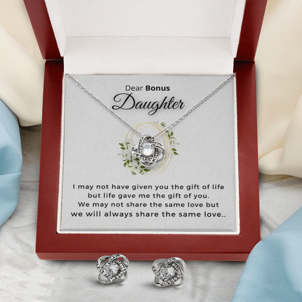 Bonus daughter loveknot earrings set