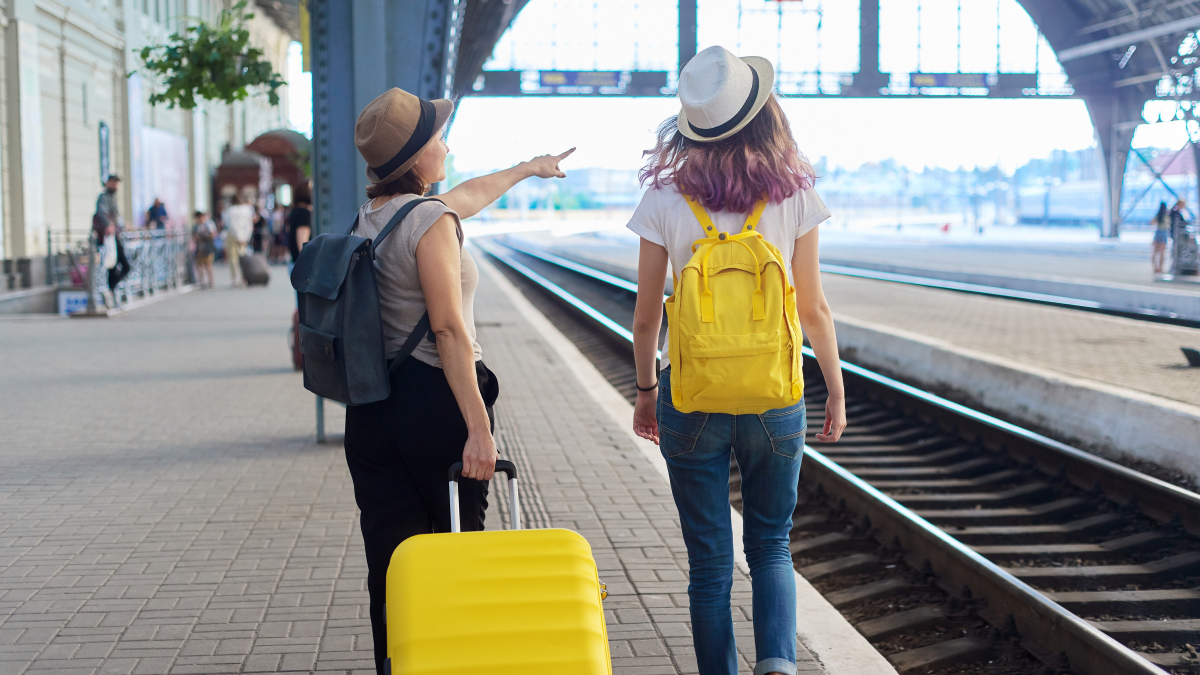 5 Ways to Connect with Your Daughter in the Digital Age