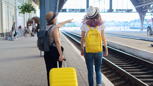 5 Ways to Connect with Your Daughter in the Digital Age