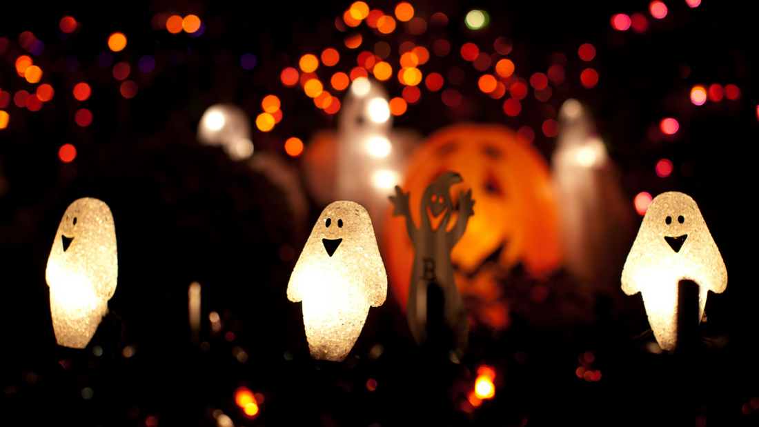 5 Tips on How to Be the Spookiest Trick-or-Treating House in the Neighborhood