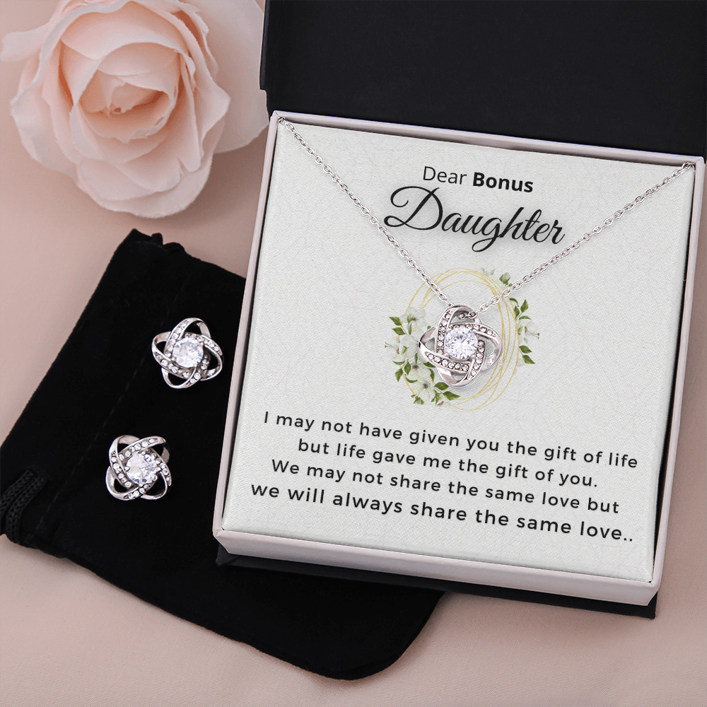 Bonus daughter loveknot earrings set