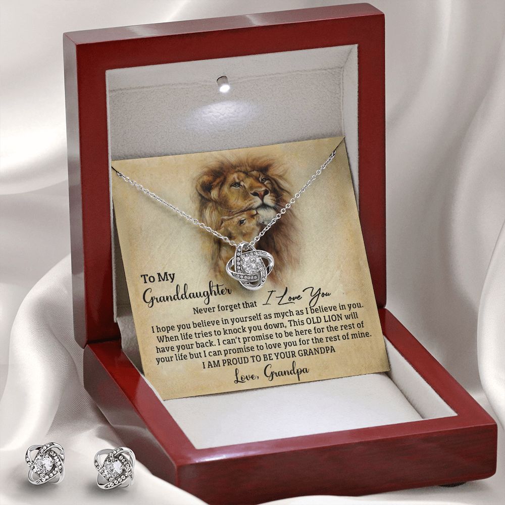 Old Lion - Granddaughter - Earrings Set