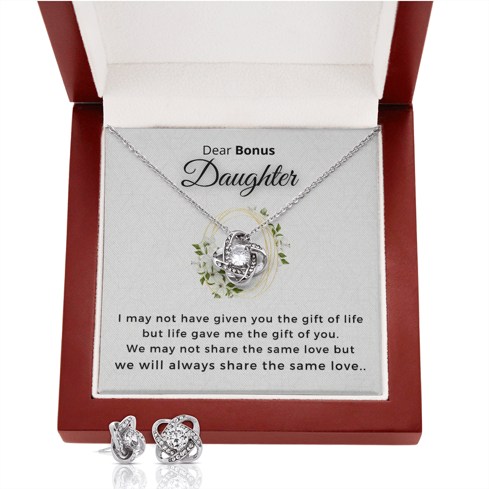 Bonus daughter loveknot earrings set