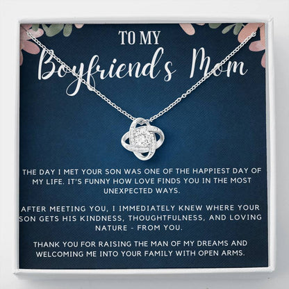 37 Love Knot Neclace