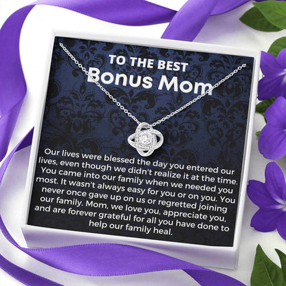 8 Love Knot Neclace