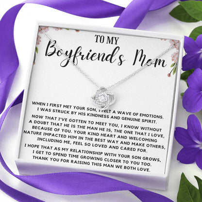 46 Love Knot Neclace