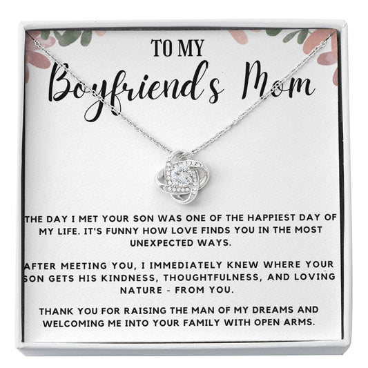 38 Love Knot Neclace