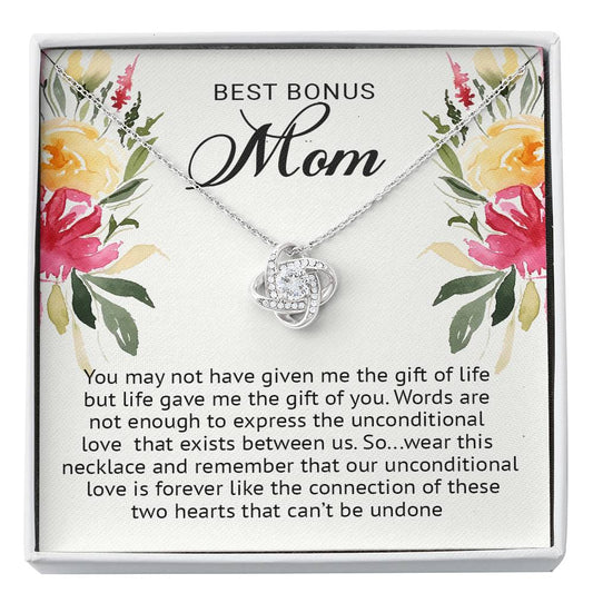 bonus mom 5 Love Knot Neclace