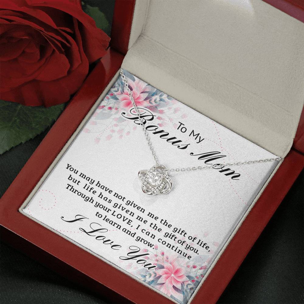 PNG Love Knot Neclace