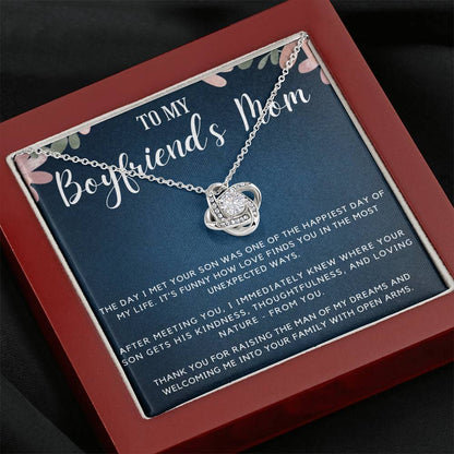 37 Love Knot Neclace